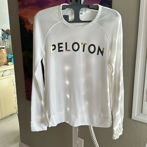 Peloton Sweaters - Lightweight Peloton Sweater